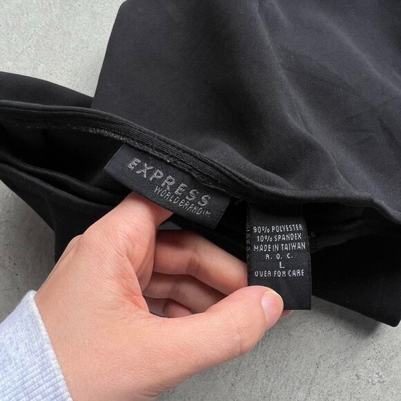 2000s black wrap mini skirt - Picture 2 of 3